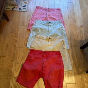 3 GAP Men's Shorts - Coral, Beige, Light Green and 1 Celio Short Red